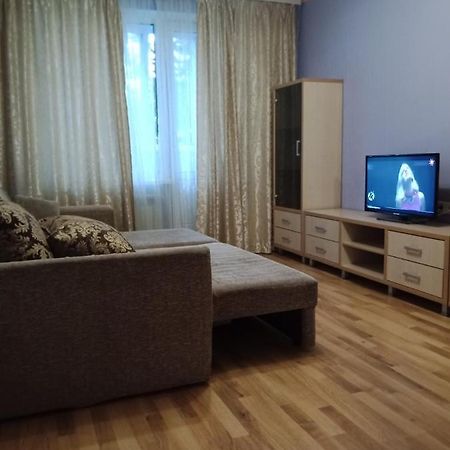 2 К Квартира Между Двумя Станциями Метро Студенческая И Академика Павлова Kharkov Ngoại thất bức ảnh